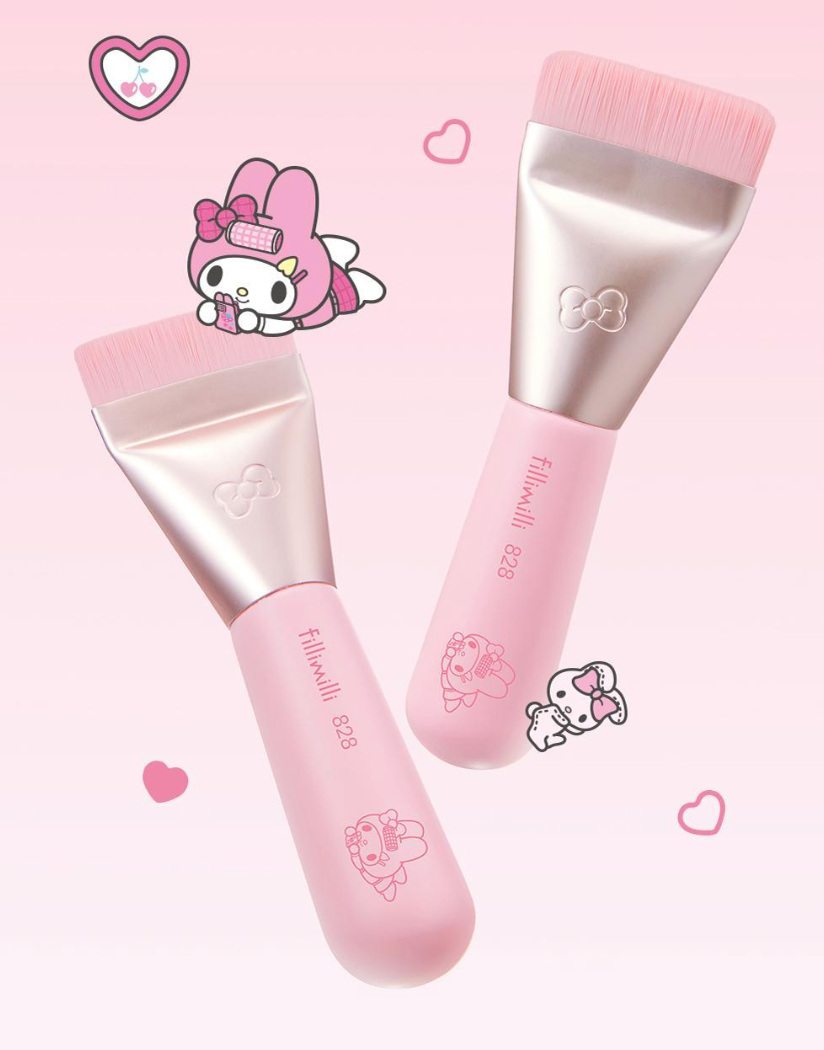 FILLIMILLI x Sanrio 🎀🖌️ 迷你一字粉底掃+粉撲SET