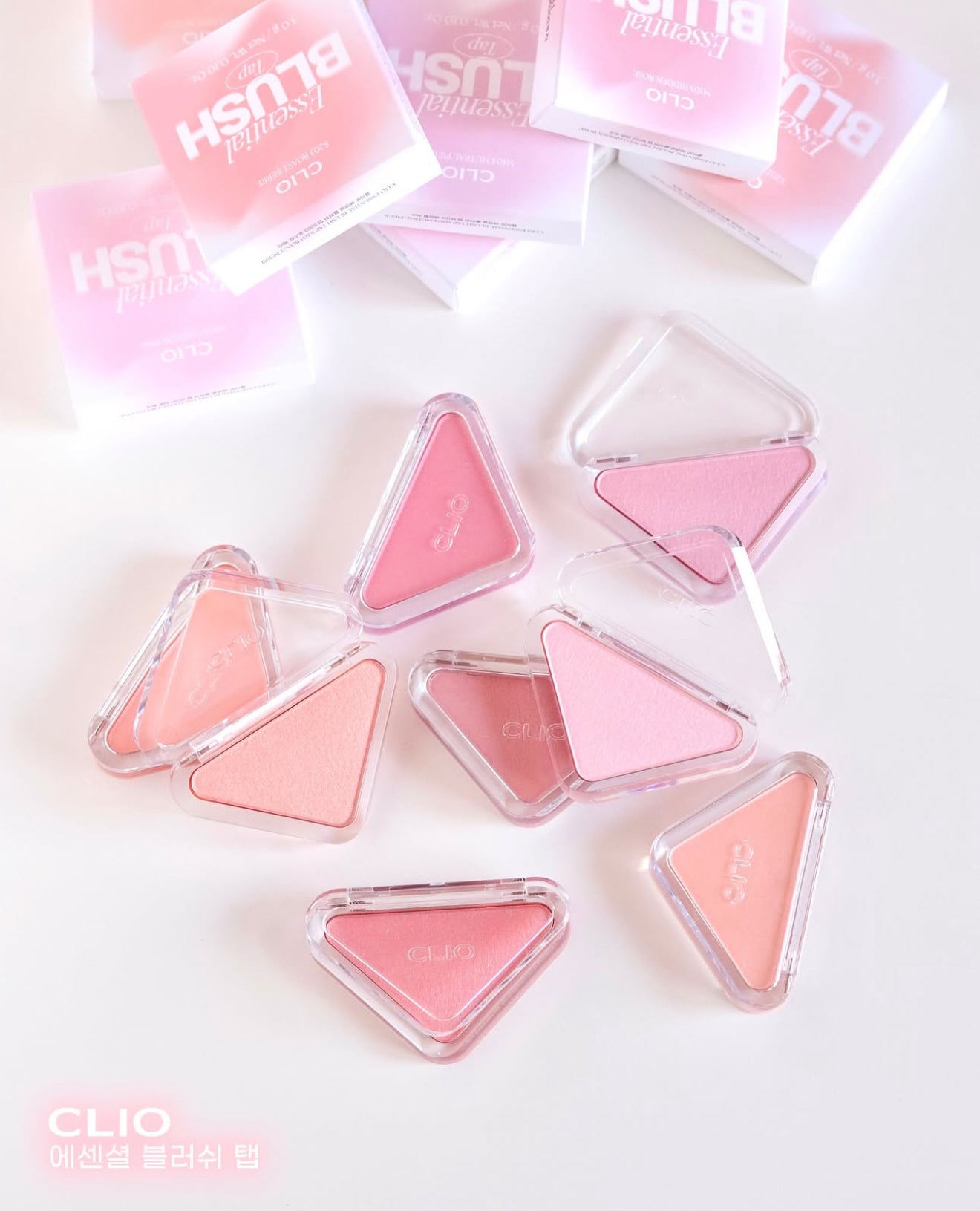 CLIO 💖 Essential Blush 光透三角腮紅✨