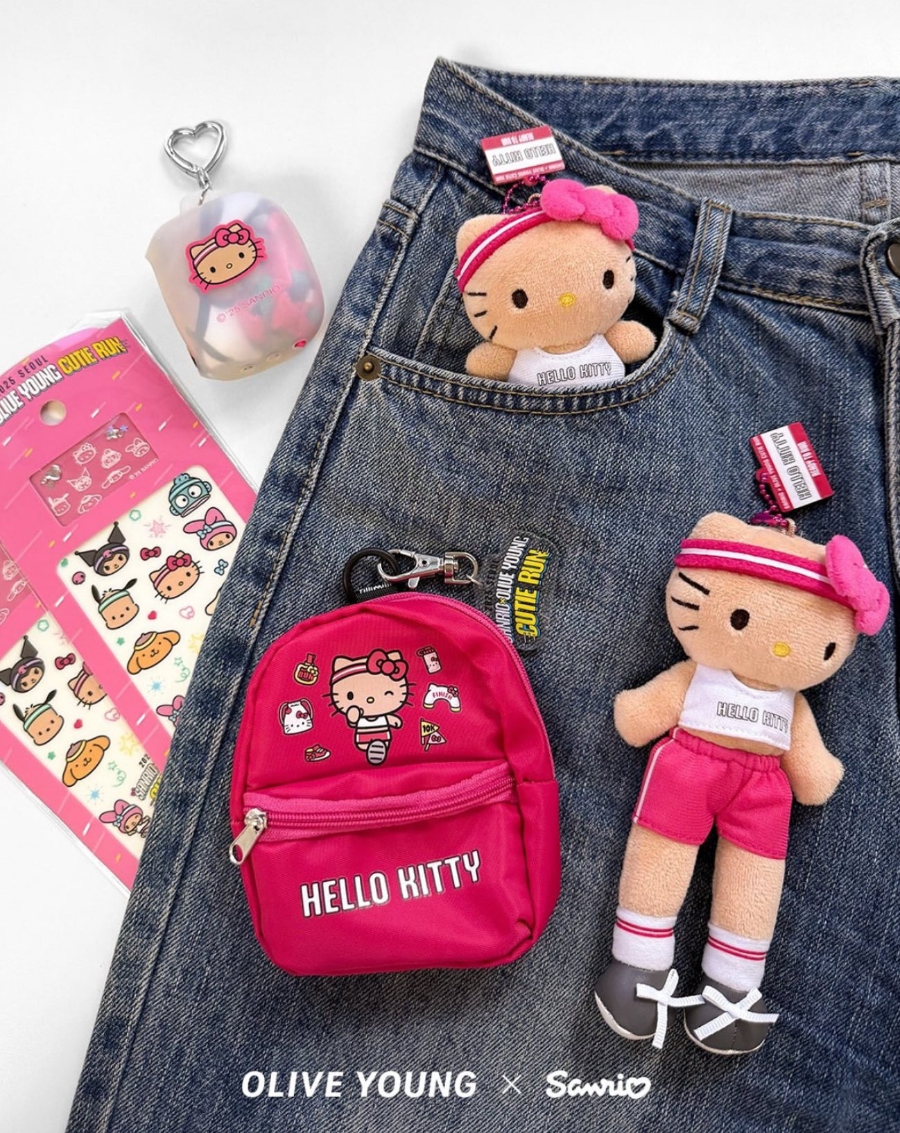 Sanrio x Olive Young ⚽️ 「Cutie Run」系列 💖 Kitty斜挎書包仔